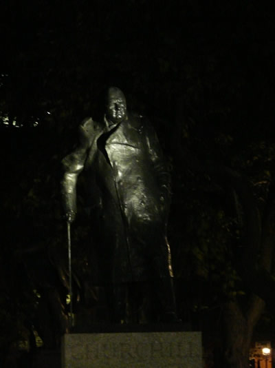 Statue Churchill Parliament Square