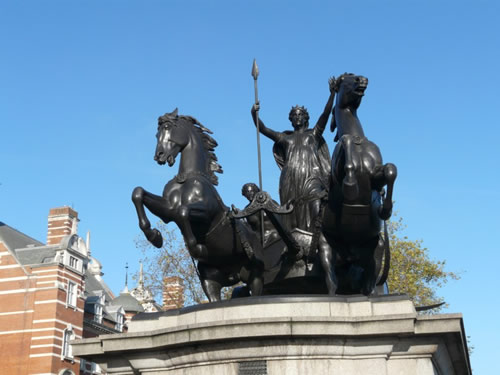 Statue à l'ouest du Westminster Bridge
